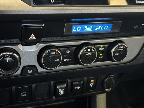 Used 2023 Toyota Tacoma TRD Off-Road w/ Black Out Package (TMS) image 18