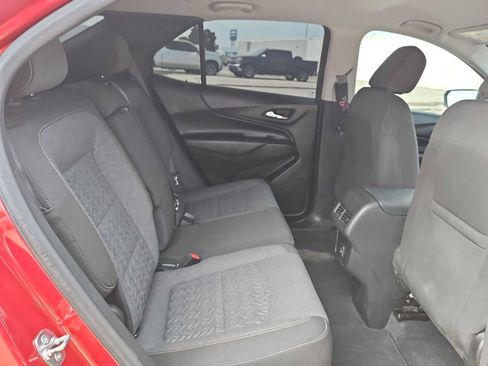 Used 2024 Chevrolet Equinox LT FWD image 18