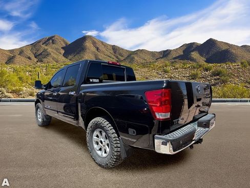 Used 2007 Nissan Titan LE w/ Nissan Navigation Pkg AWD/4WD image 3