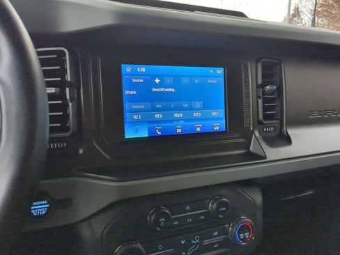 Used 2022 Ford Bronco Big Bend image 19