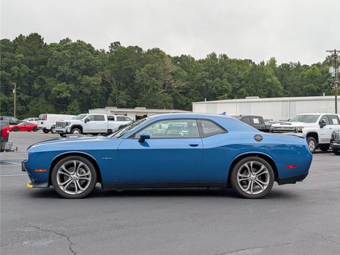 Used 2022 Dodge Challenger R/T w/ Shaker Package RWD image 2