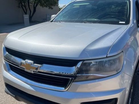 Used 2018 Chevrolet Colorado W/T w/ WT Convenience Package RWD image 1