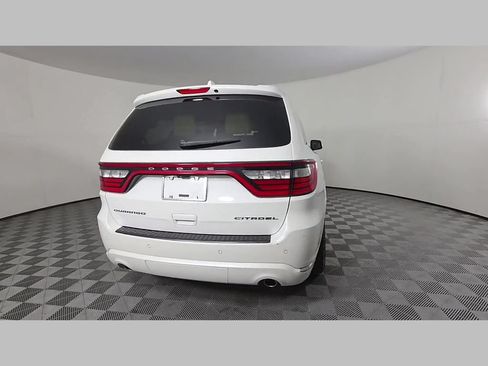 Used 2017 Dodge Durango Citadel w/ Premium Entertainment Group RWD image 47