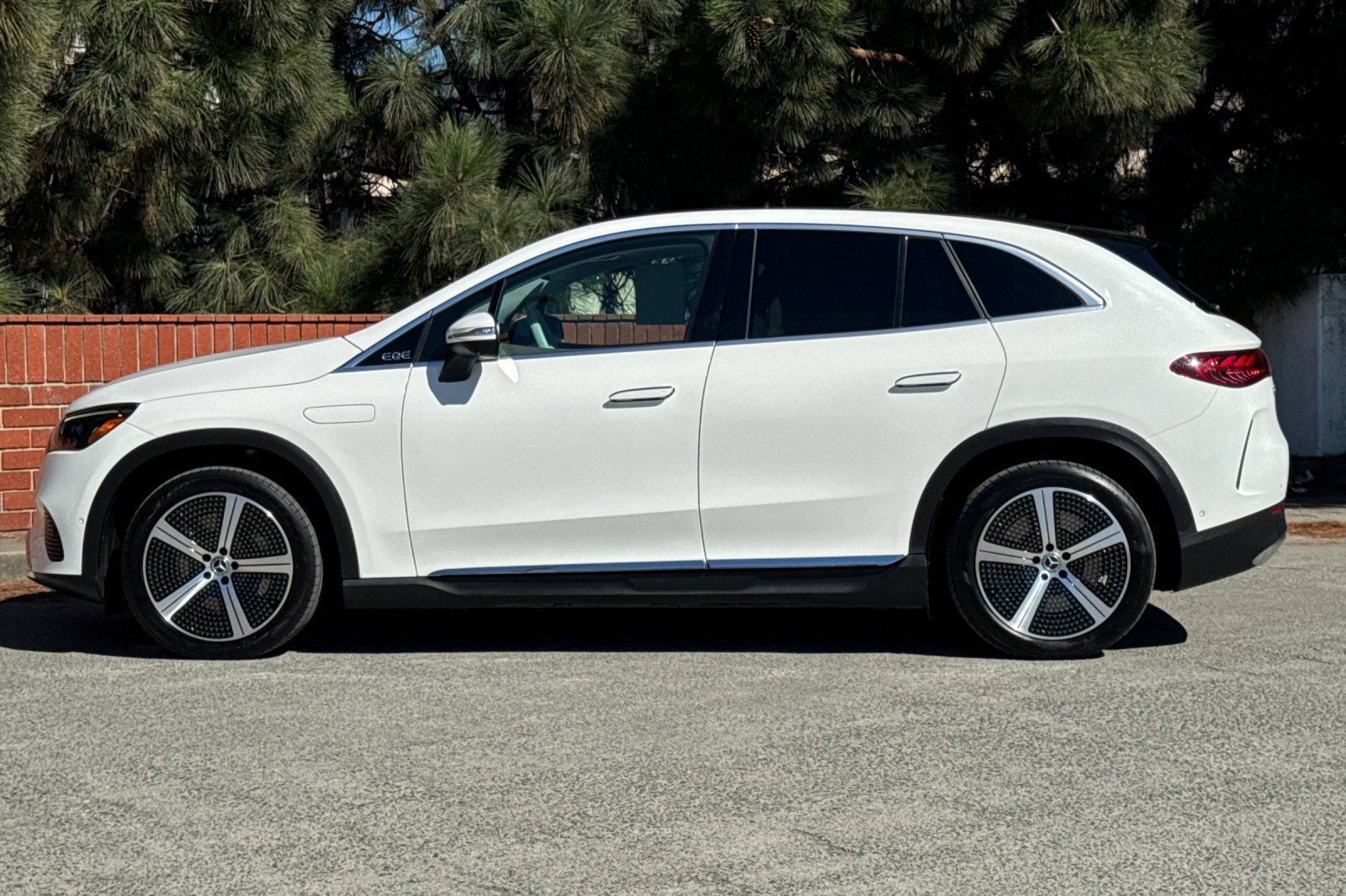 Certified 2023 Mercedes-Benz EQE 350+ 4MATIC SUV image 8