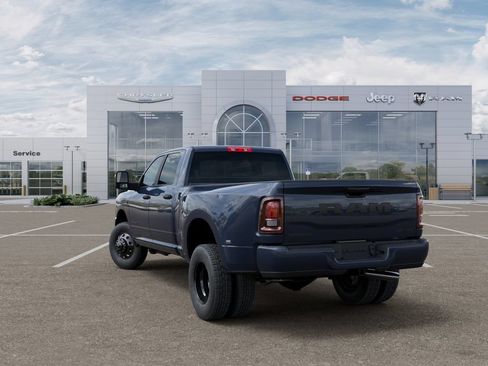 New 2026 RAM 3500 Big Horn AWD/4WD image 3