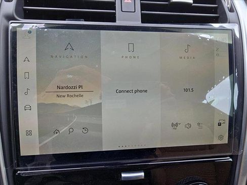 New 2025 Land Rover Discovery Dynamic SE image 25