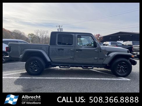 Used 2022 Jeep Gladiator Sport image 6