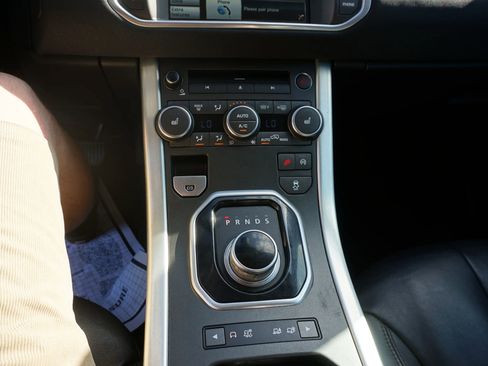 Used 2015 Land Rover Range Rover Evoque Pure Plus AWD/4WD image 9