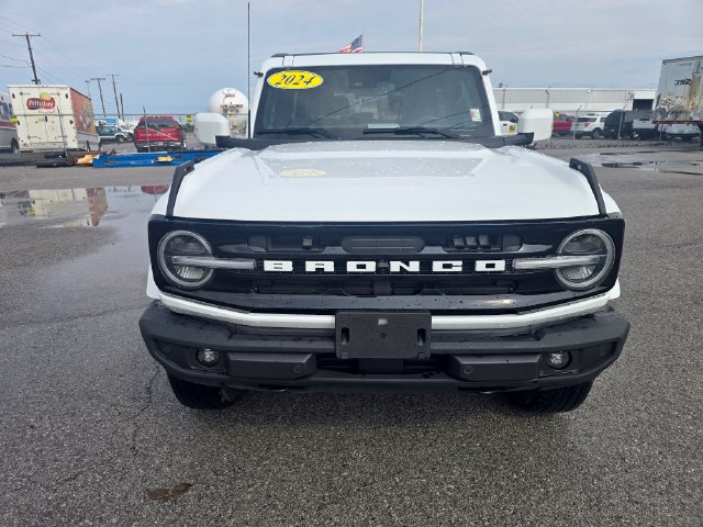 Used 2022 Ford Bronco Outer Banks AWD/4WD image 9