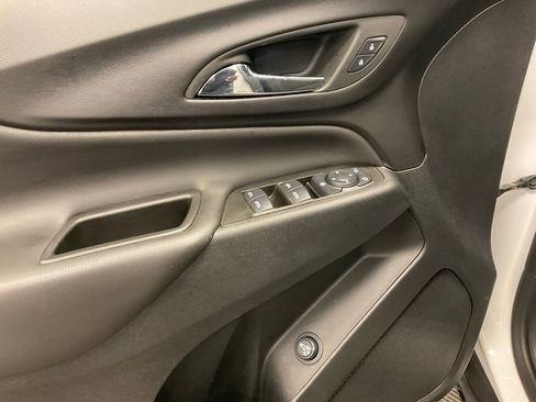 Used 2024 Chevrolet Equinox LT image 20