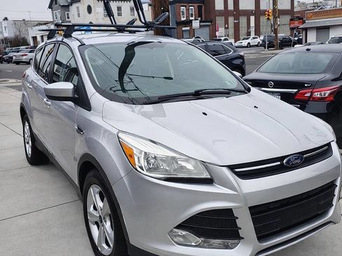 Used 2016 Ford Escape SE image 4