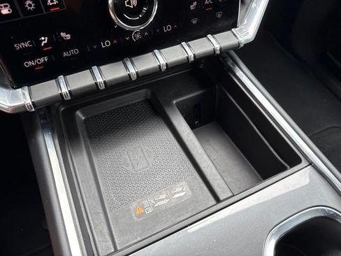 Used 2025 GMC Acadia Elevation FWD image 34
