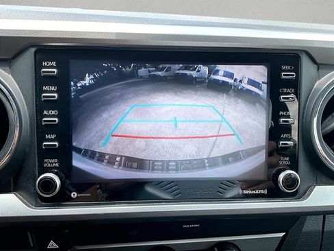 Used 2020 Toyota Tacoma SR5 RWD image 23