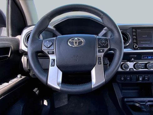 Used 2023 Toyota Tacoma SR5 w/ Technology Package AWD/4WD image 6