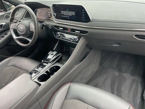 Used 2023 Hyundai Sonata SEL Plus image 11