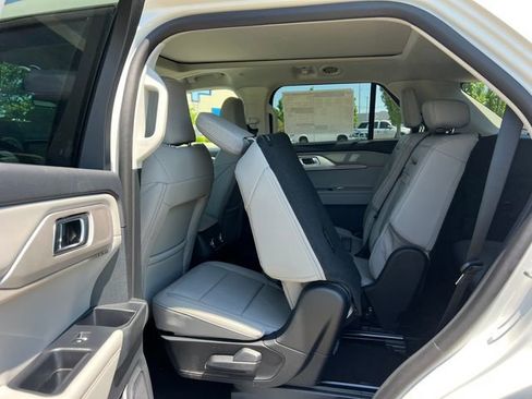 New 2026 Ford Explorer Active w/ Active Comfort Package AWD/4WD image 41