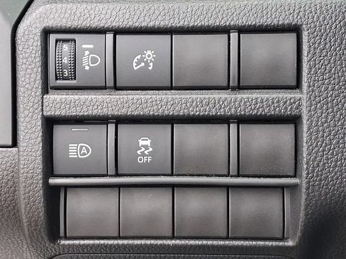 Used 2024 Toyota Tacoma SR AWD/4WD image 9