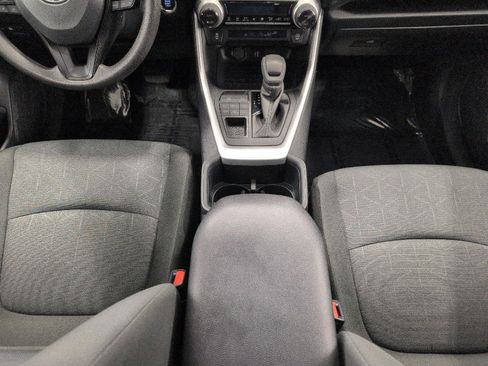 Used 2025 Toyota RAV4 XLE AWD/4WD image 16