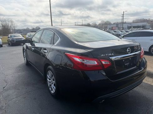 Used 2016 Nissan Altima 2.5 S w/ Power Driver Seat Package image 5