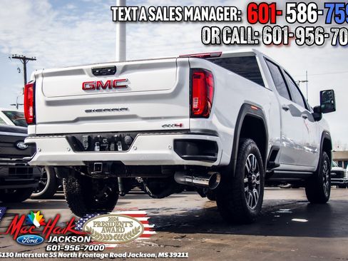 Used 2023 GMC Sierra 2500 AT4 w/ AT4 Premium Plus Package image 6