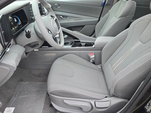 New 2026 Hyundai Elantra SEL Sport Premium FWD image 23