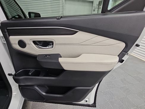 New 2026 Honda Pilot Touring image 39