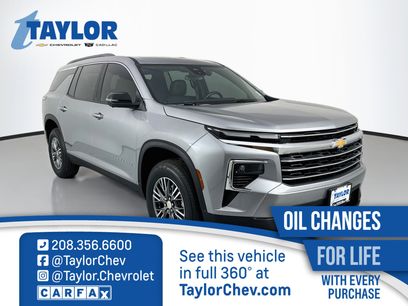 Used 2024 Chevrolet Traverse LT w/ Trailering Package