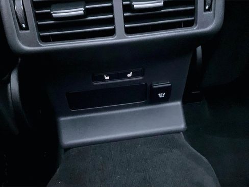 Used 2021 Land Rover Range Rover Velar R-Dynamic S image 12