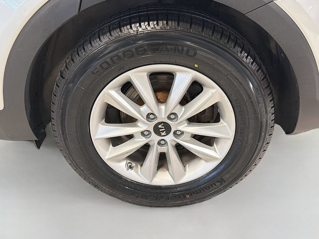 Used 2019 Kia Sorento AWD image 45
