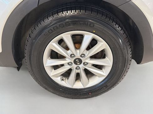 Used 2019 Kia Sorento AWD image 45