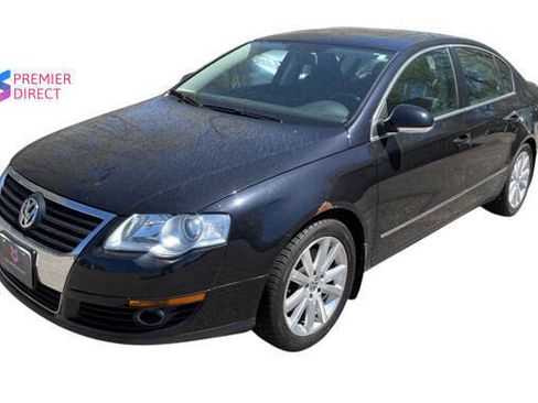 Used 2010 Volkswagen Passat Komfort FWD image 1