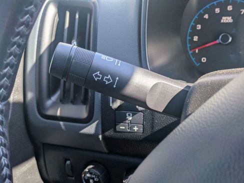 Used 2019 Chevrolet Colorado Z71 w/ Z71 Midnight Edition AWD/4WD image 27