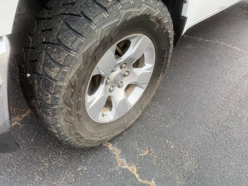 Used 2019 RAM 1500 Big Horn AWD/4WD image 9
