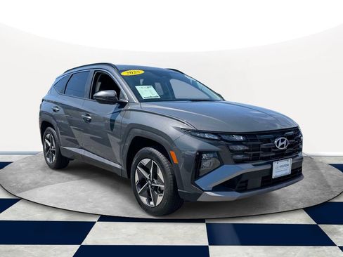 Certified 2025 Hyundai Tucson SEL AWD/4WD image 1