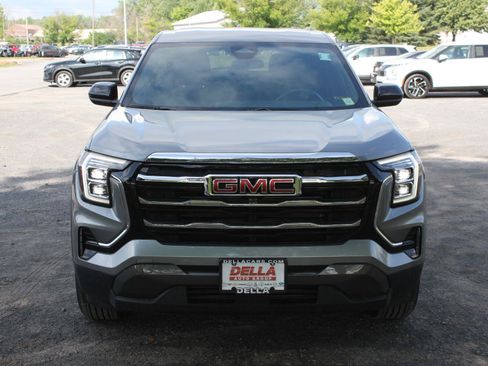 Used 2026 GMC Terrain Elevation AWD/4WD image 2