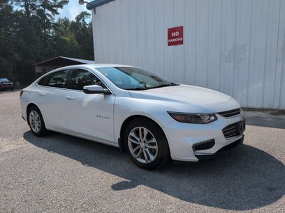 Used 2017 Chevrolet Malibu LT