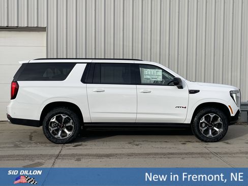 New 2026 GMC Yukon XL AT4 Ultimate image 3