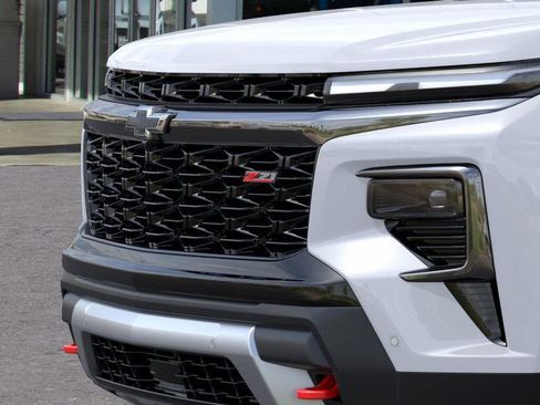 New 2026 Chevrolet Traverse Z71 w/ Enhanced Driving Package image 13