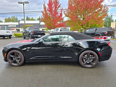 Used 2017 Chevrolet Camaro SS image 4