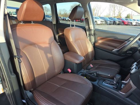 Used 2018 Subaru Forester 2.5i Touring w/ Popular Package #3B image 22