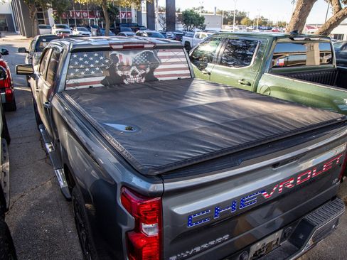 Used 2021 Chevrolet Silverado 1500 LT image 8