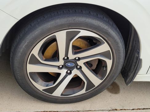 Used 2021 Subaru Legacy Limited XT image 2