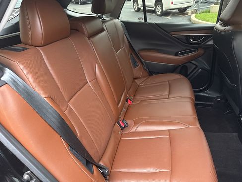 Used 2020 Subaru Outback Touring XT AWD/4WD image 33