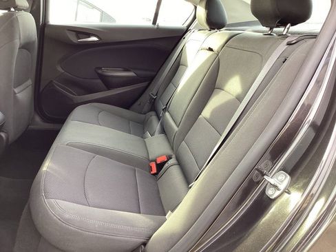 Used 2017 Chevrolet Cruze LT w/ Convenience Package image 12