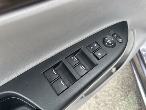 Used 2016 Honda Accord EX-L image 16