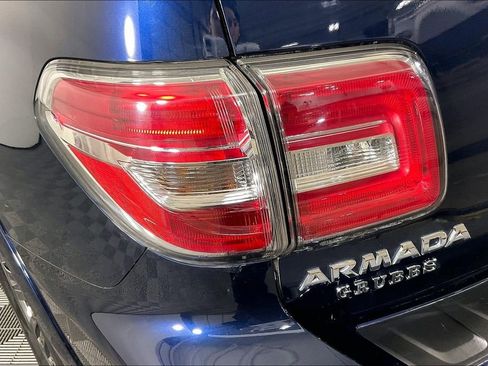 Used 2019 Nissan Armada Platinum w/ Captain's Chairs Package image 43
