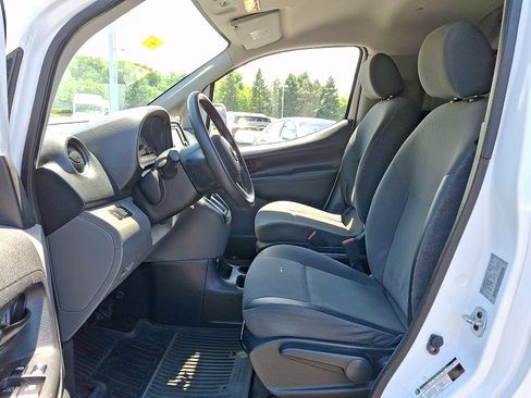 Used 2017 Nissan NV200 SV w/ Technology Package FWD image 13