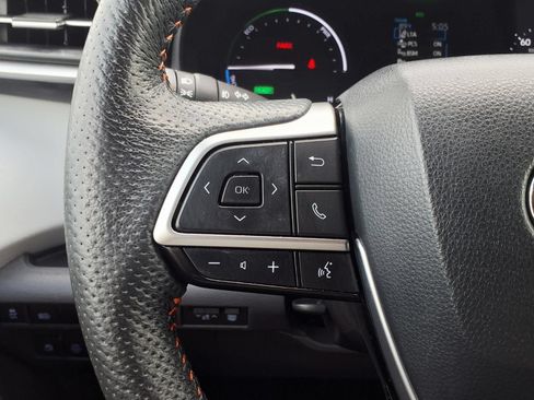 Certified 2023 Toyota Sienna XSE w/ XSE Plus Package FWD image 16
