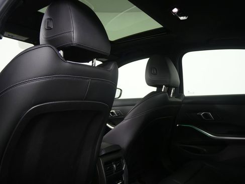 Used 2025 BMW 330i Sedan image 17