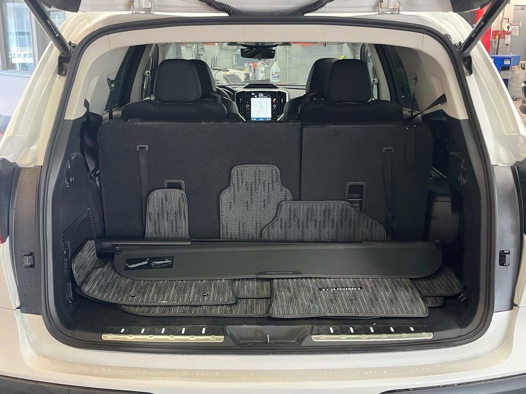 Used 2025 Subaru Ascent Touring AWD/4WD image 28